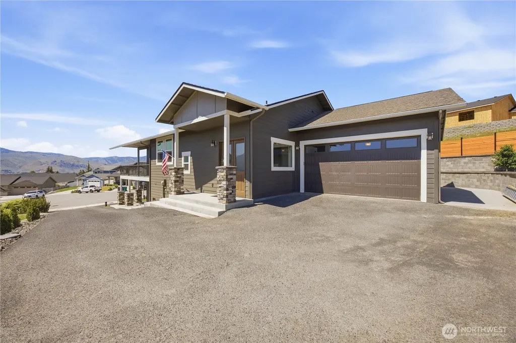 827 Madeleine Court East Wenatchee WA 98802
