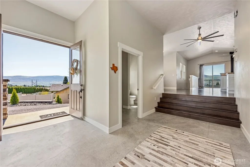 827 Madeleine Court East Wenatchee WA 98802