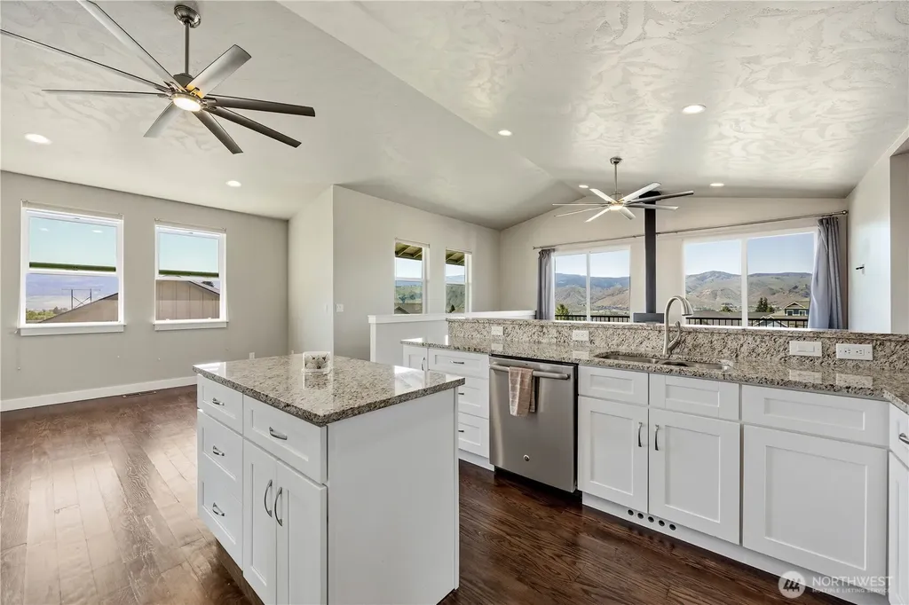 827 Madeleine Court East Wenatchee WA 98802