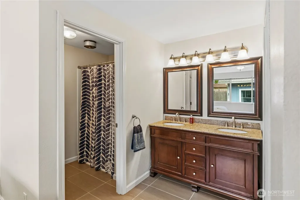 7485 Glacier Ridge Place SE Port Orchard WA 98367