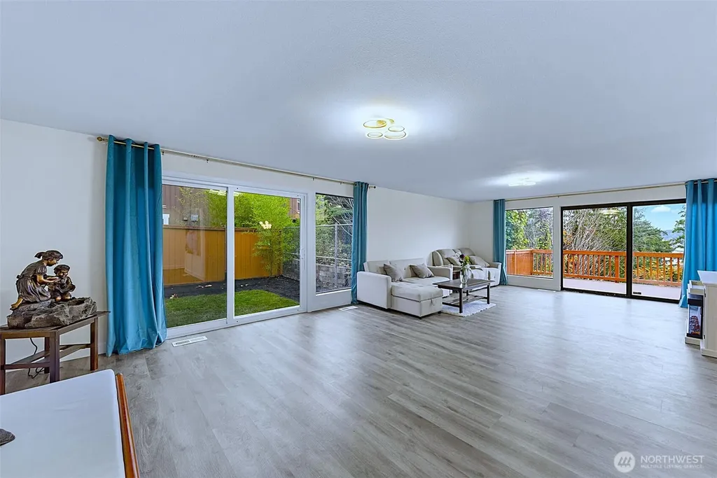 110 174th Place NE Bellevue WA 98008