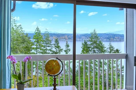 110 174th Place NE Bellevue WA 98008