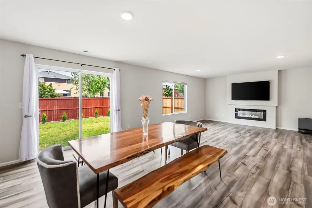 15187 Iverson Loop SE Yelm WA 98597
