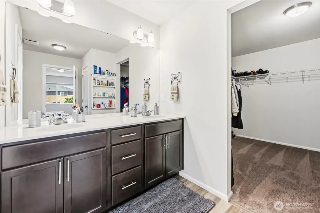 15187 Iverson Loop SE Yelm WA 98597