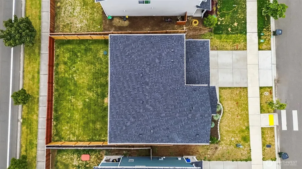 15187 Iverson Loop SE Yelm WA 98597