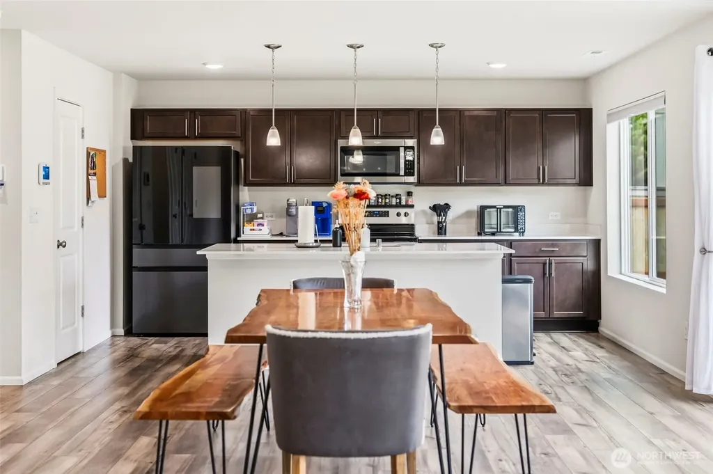 15187 Iverson Loop SE Yelm WA 98597