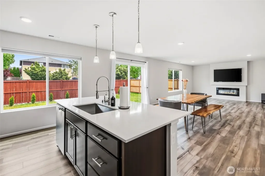 15187 Iverson Loop SE Yelm WA 98597