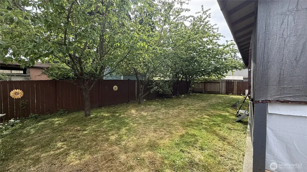1518 104th St S Tacoma WA 98444