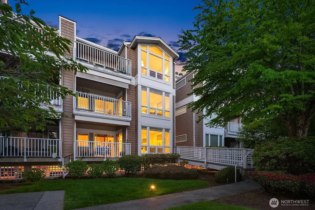 702 Kirkland Way Kirkland WA 98033