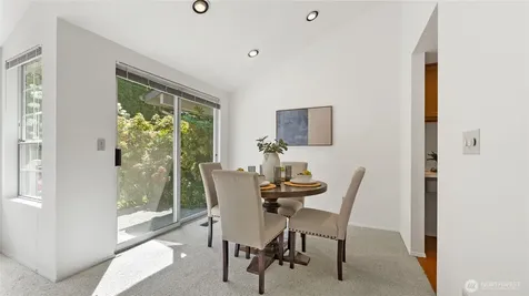 6614 113th Place SE Bellevue WA 98006