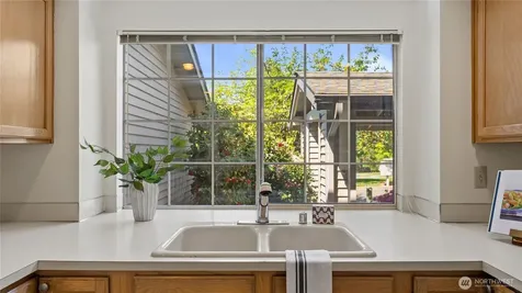 6614 113th Place SE Bellevue WA 98006