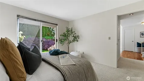 6614 113th Place SE Bellevue WA 98006