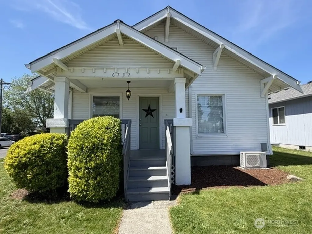 6722 S J Street Tacoma WA 98408