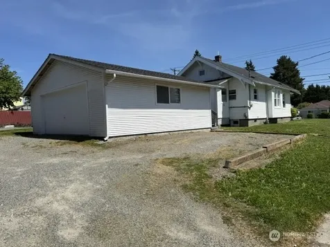 6722 S J Street Tacoma WA 98408