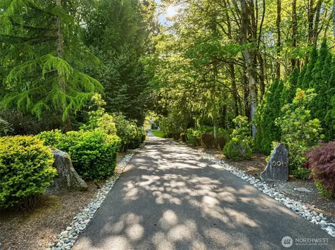 16915 226th Avenue NE Woodinville WA 98077