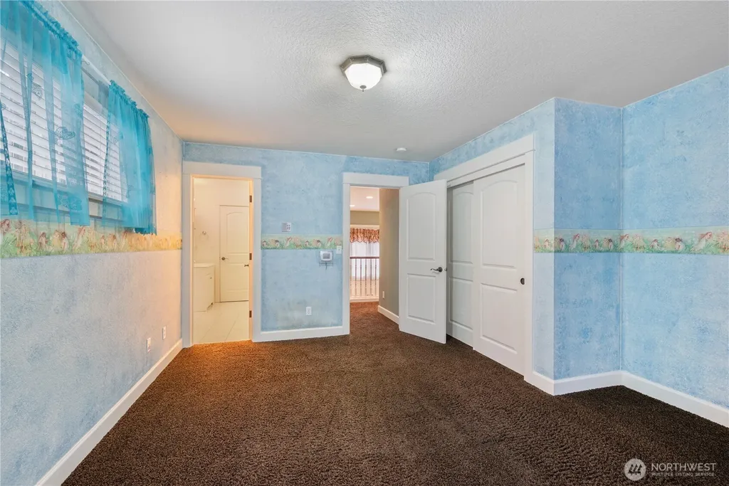 547 Lone Oak Road Longview WA 98632