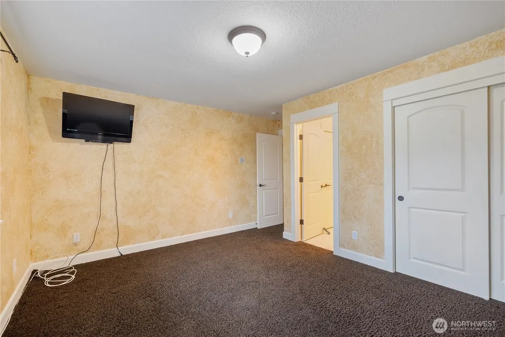 547 Lone Oak Road Longview WA 98632
