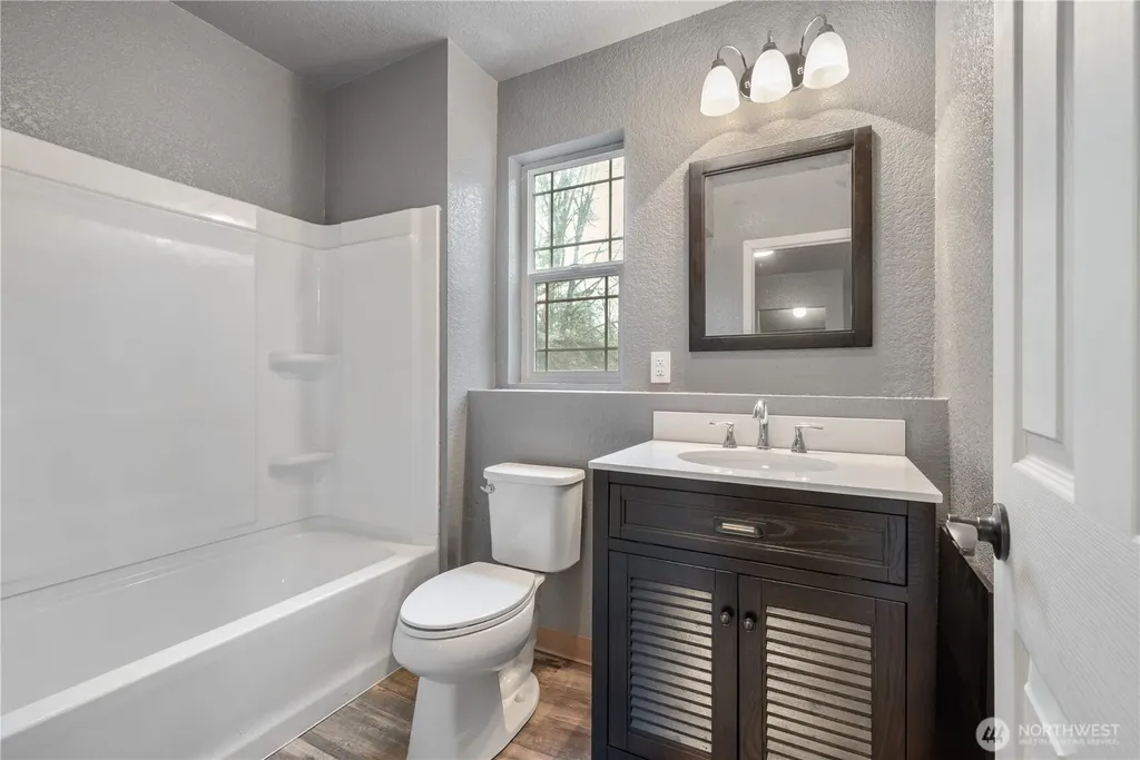 547 Lone Oak Road Longview WA 98632