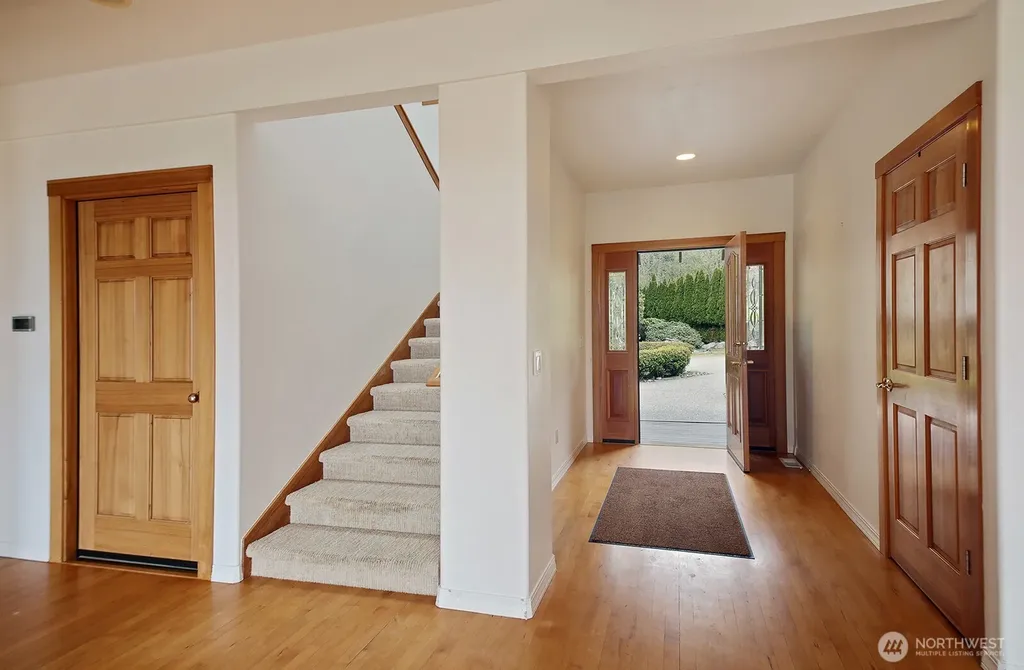1864 Scenic Avenue Freeland WA 98249