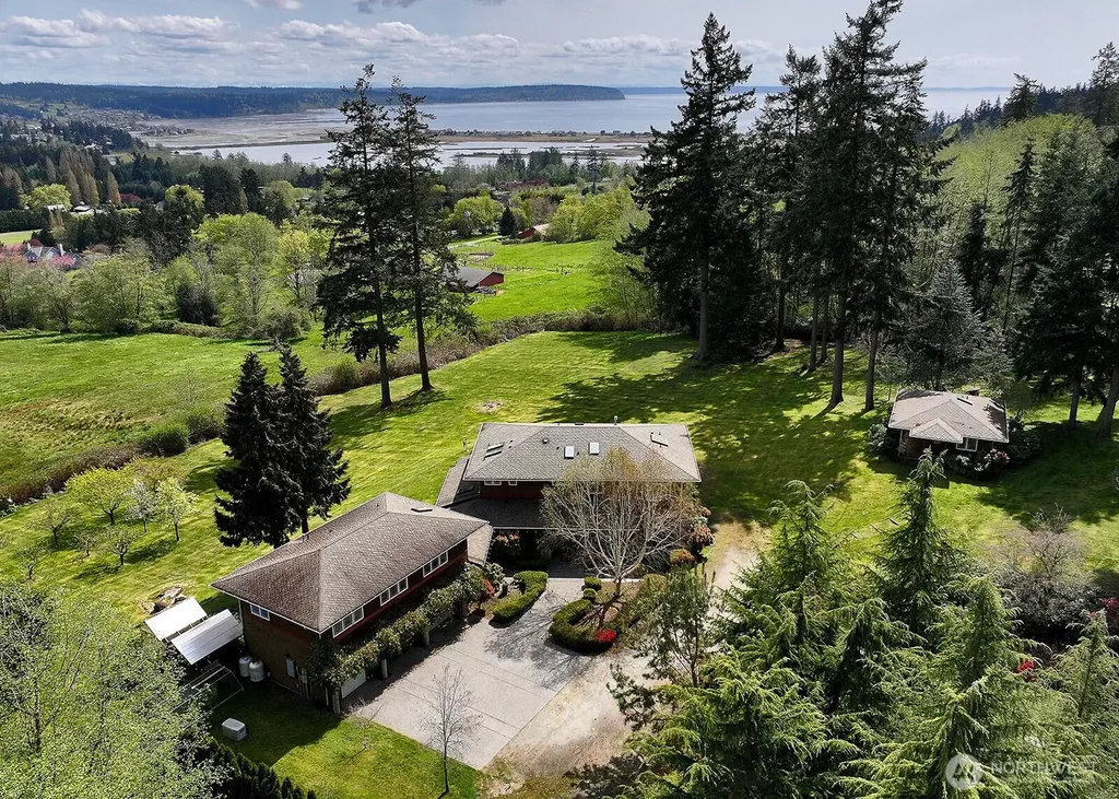 1864 Scenic Avenue Freeland WA 98249