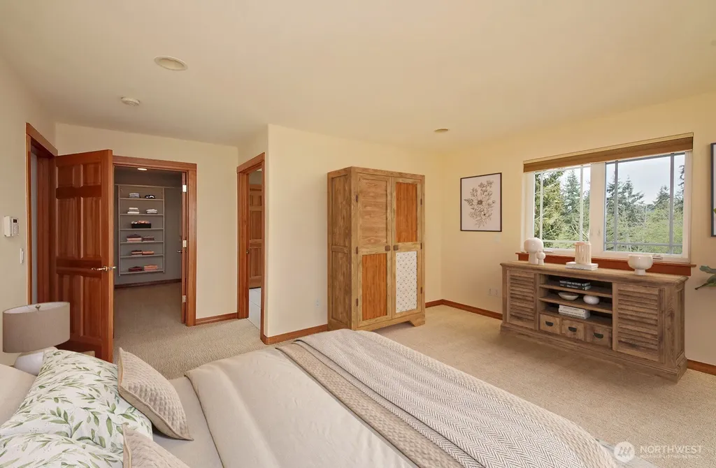 1864 Scenic Avenue Freeland WA 98249