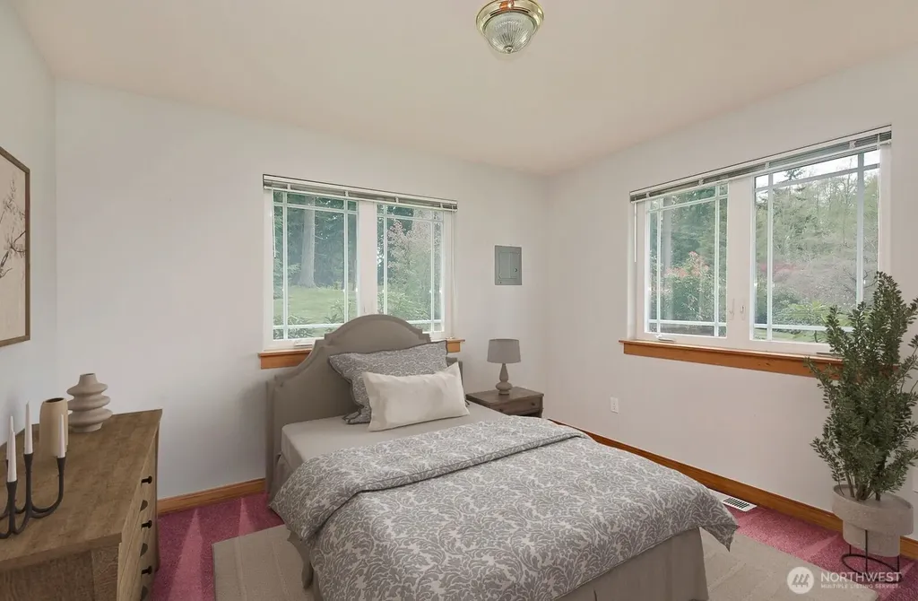 1864 Scenic Avenue Freeland WA 98249