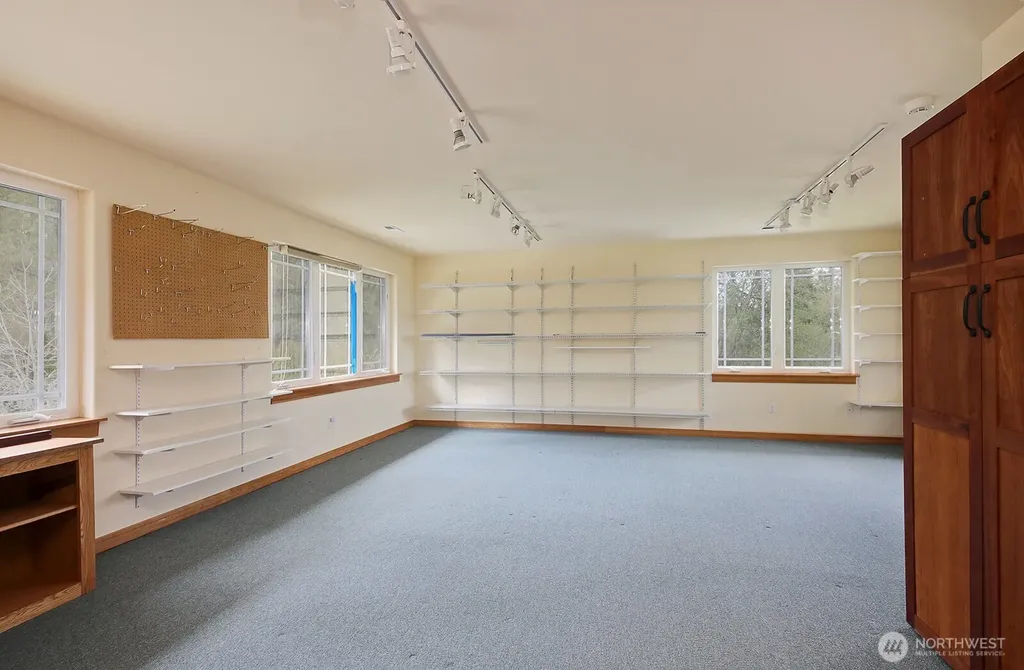 1864 Scenic Avenue Freeland WA 98249