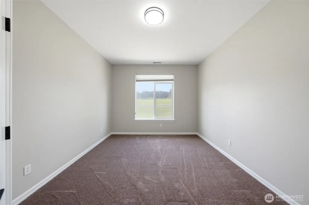98303 Ridgeview Drive Kennewick WA 99338