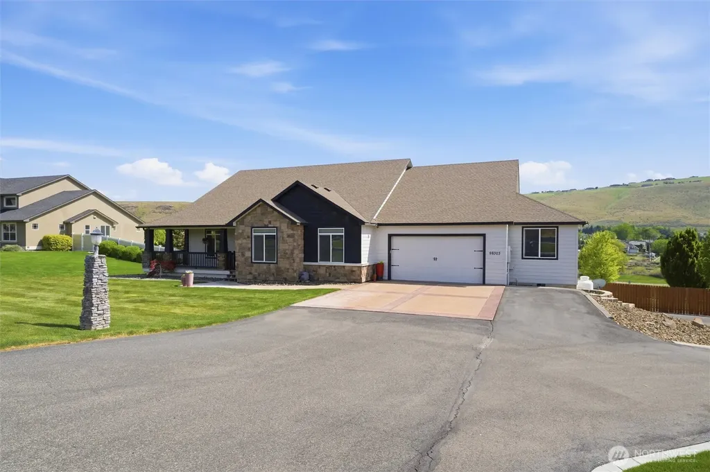 98303 Ridgeview Drive Kennewick WA 99338