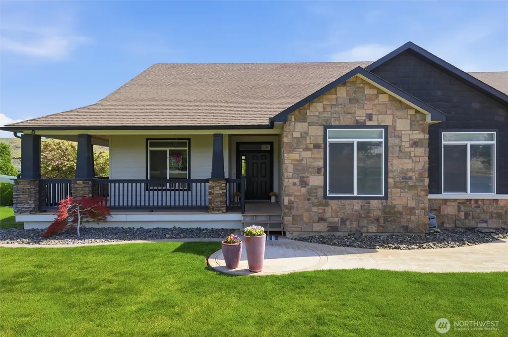98303 Ridgeview Drive Kennewick WA 99338