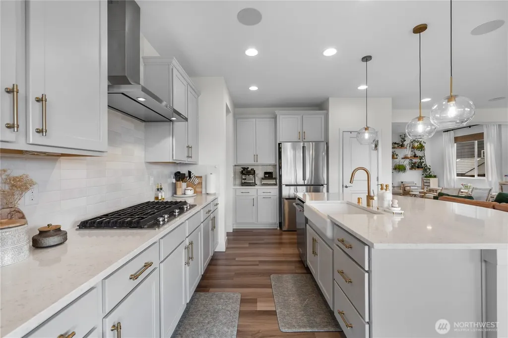 20818 54th Avenue W Lynnwood WA 98036
