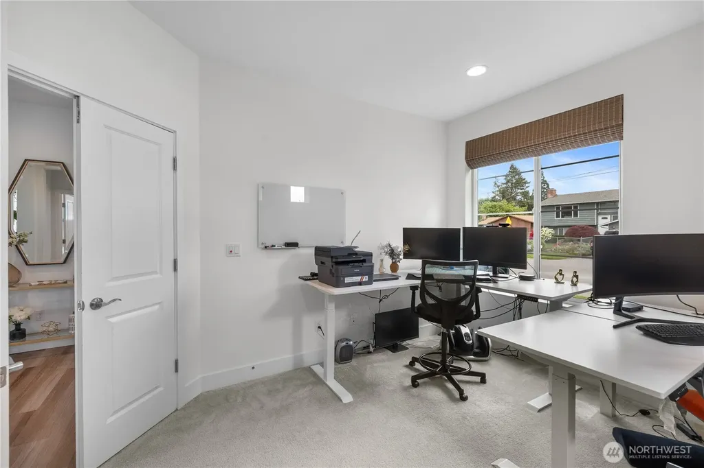 20818 54th Avenue W Lynnwood WA 98036