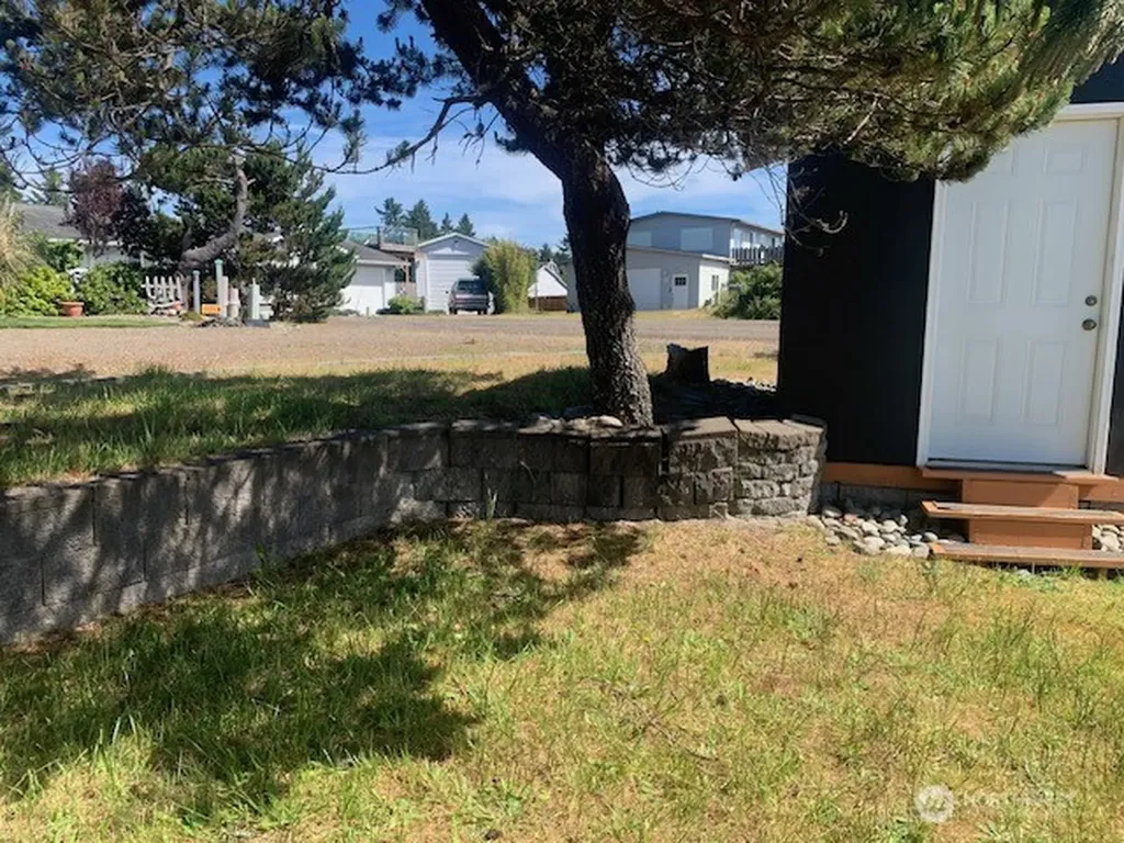 805 353rd Place Ocean Park WA 98640