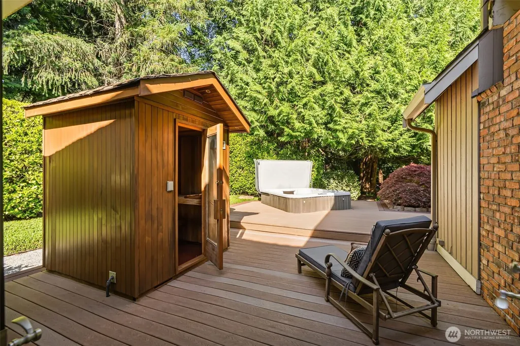 14350 172nd Avenue NE Redmond WA 98052