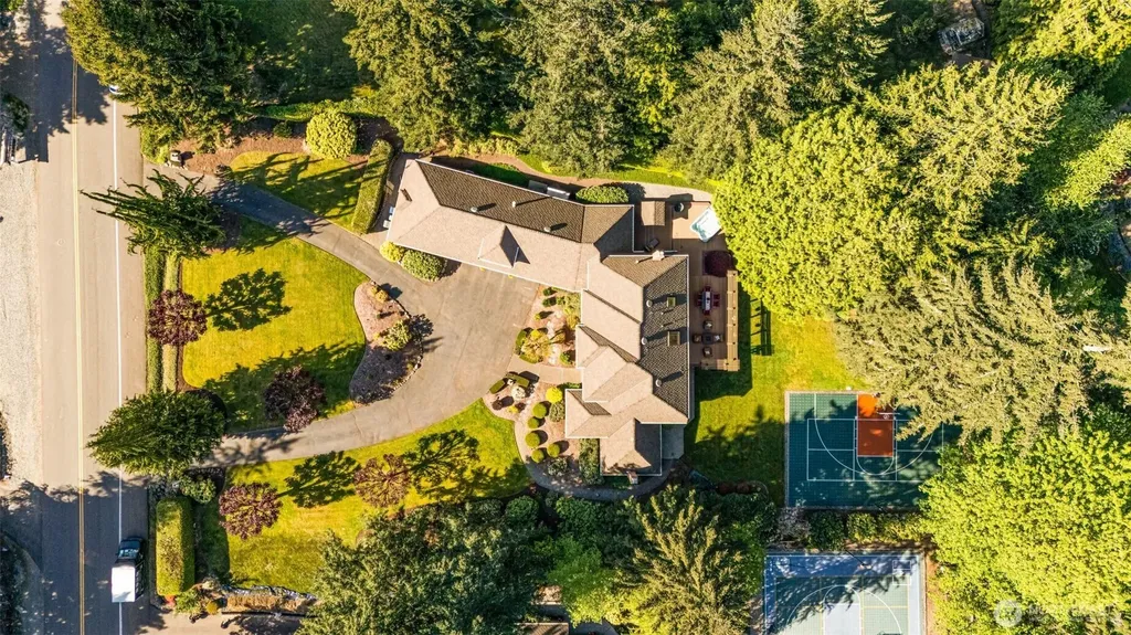 14350 172nd Avenue NE Redmond WA 98052
