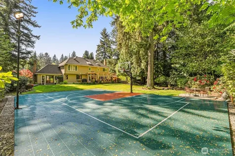 14350 172nd Avenue NE Redmond WA 98052