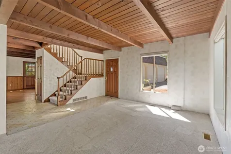 4442 95th Avenue NE Bellevue WA 98004