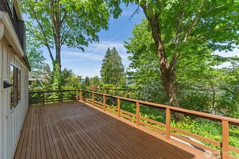 4442 95th Avenue NE Bellevue WA 98004