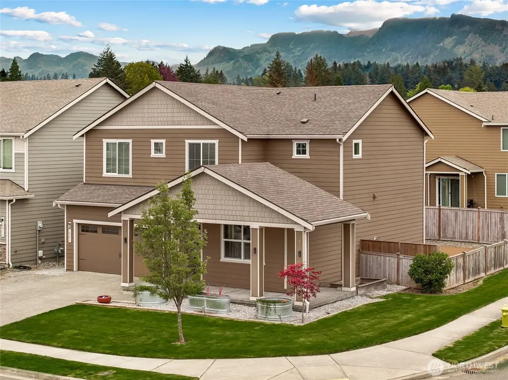 201 Grennan Lane N Enumclaw WA 98022