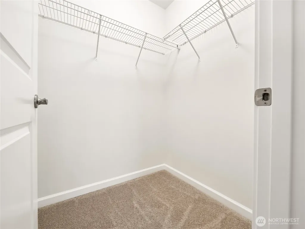 201 Grennan Lane N Enumclaw WA 98022