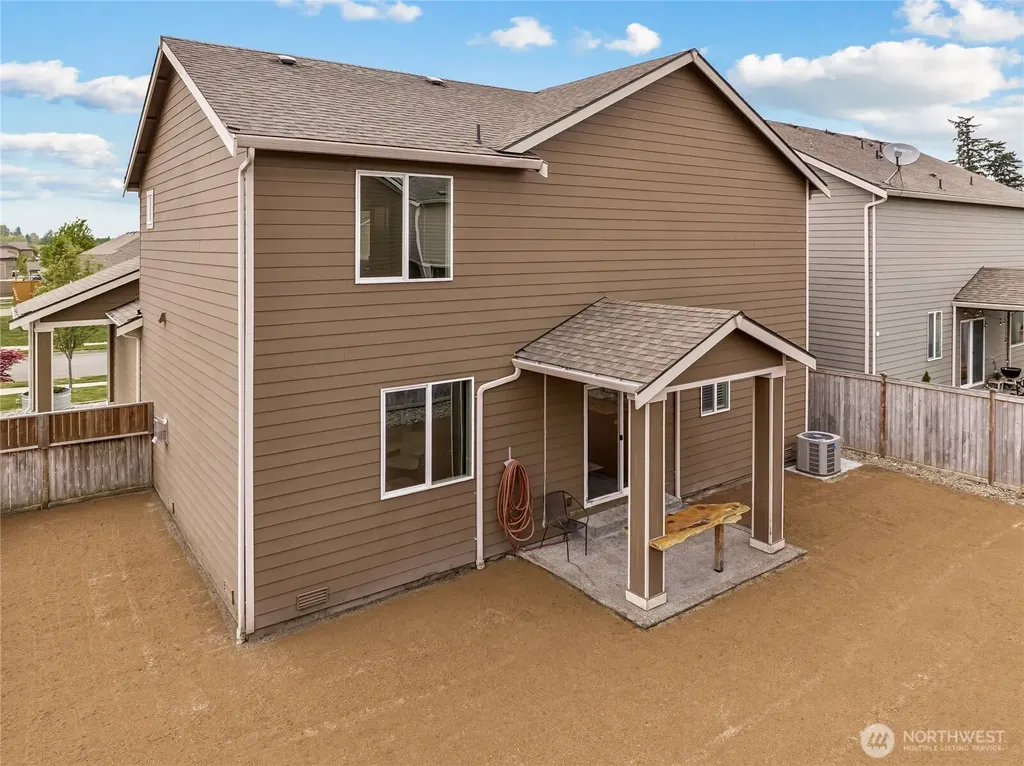 201 Grennan Lane N Enumclaw WA 98022