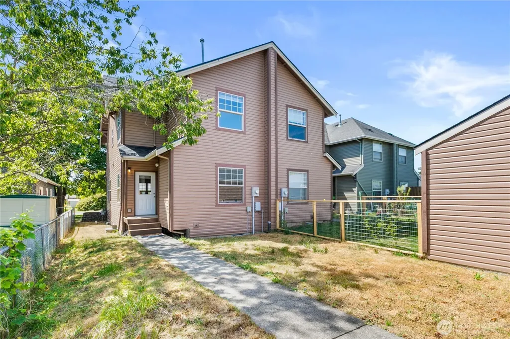 2924 Nevada Street Bellingham WA 98226