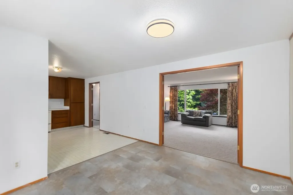21627 9th Place W Bothell WA 98021