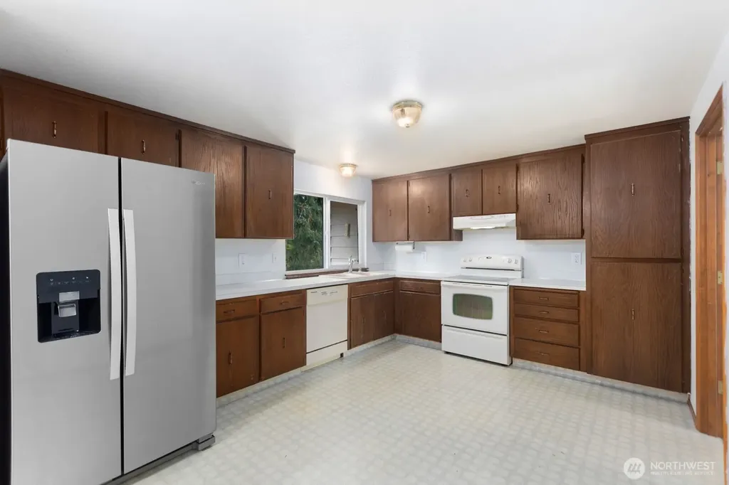 21627 9th Place W Bothell WA 98021