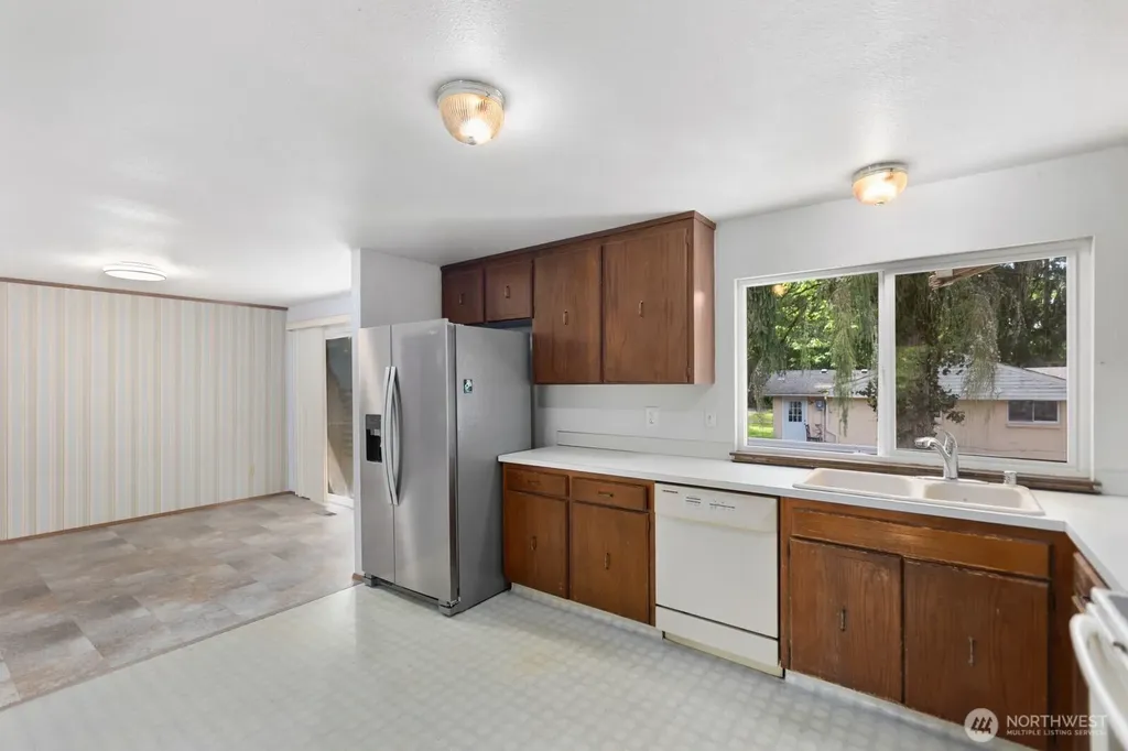 21627 9th Place W Bothell WA 98021