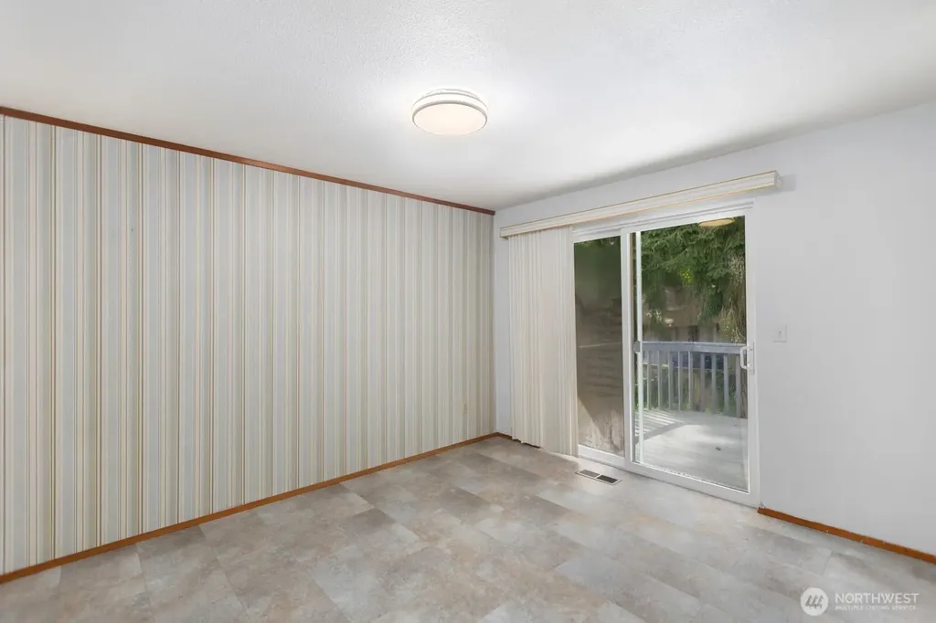 21627 9th Place W Bothell WA 98021