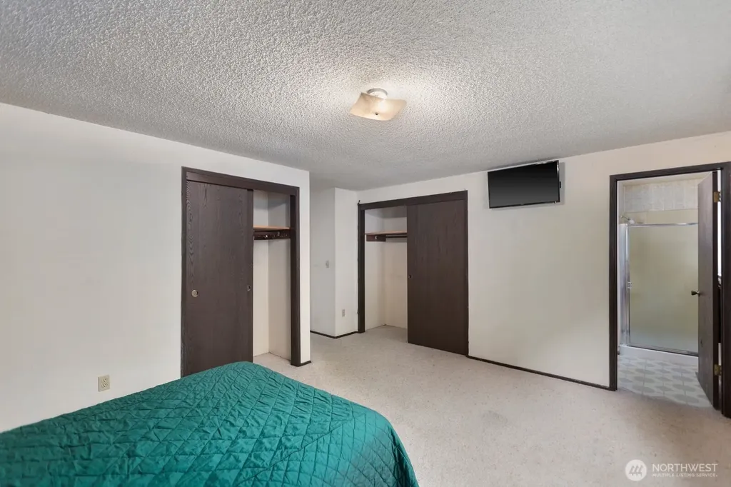21627 9th Place W Bothell WA 98021
