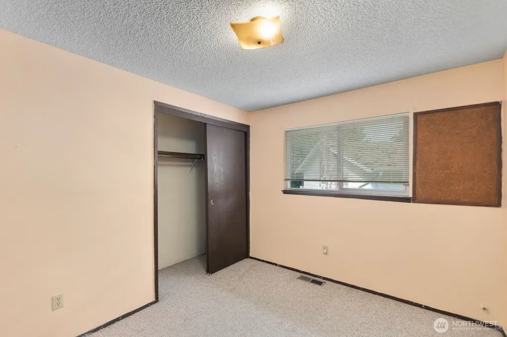 21627 9th Place W Bothell WA 98021