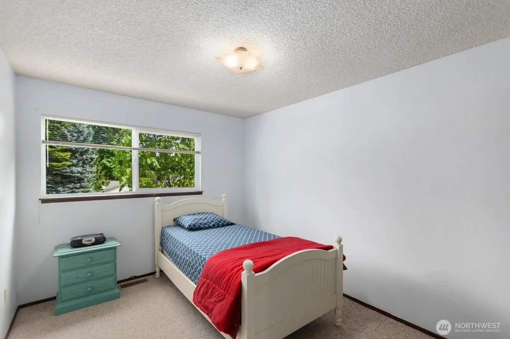 21627 9th Place W Bothell WA 98021