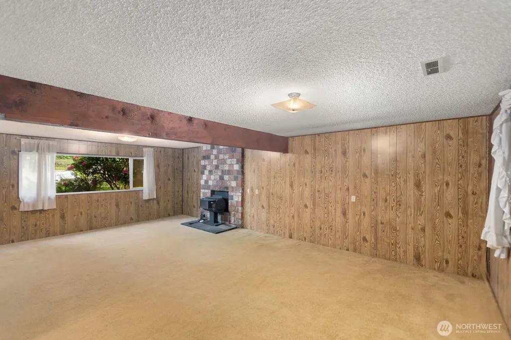 21627 9th Place W Bothell WA 98021